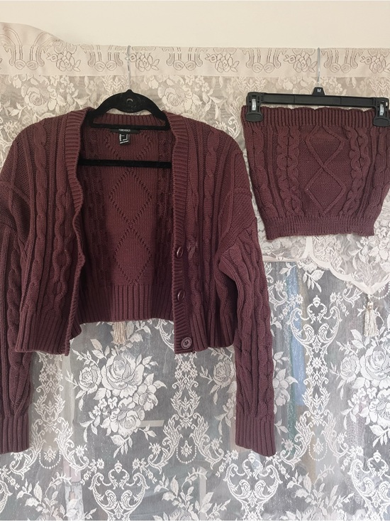 Forever 21 Sweaters - Forever 21 Burgundy Cable Knit Cropped Cardigan & Tube Top Set